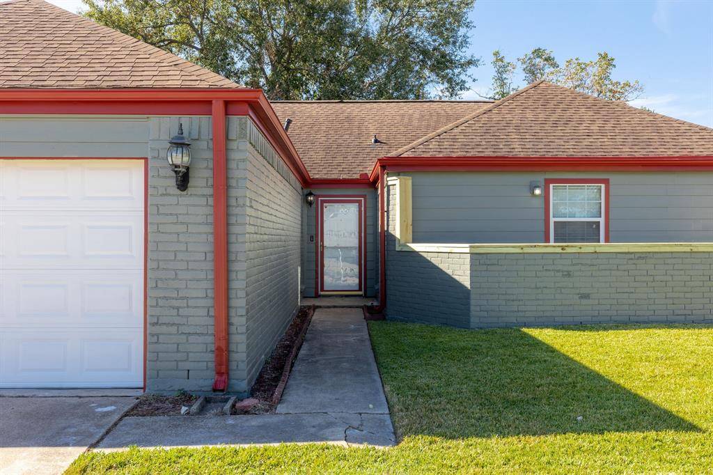 Pasadena, TX 77505,3810 Mackinac LN