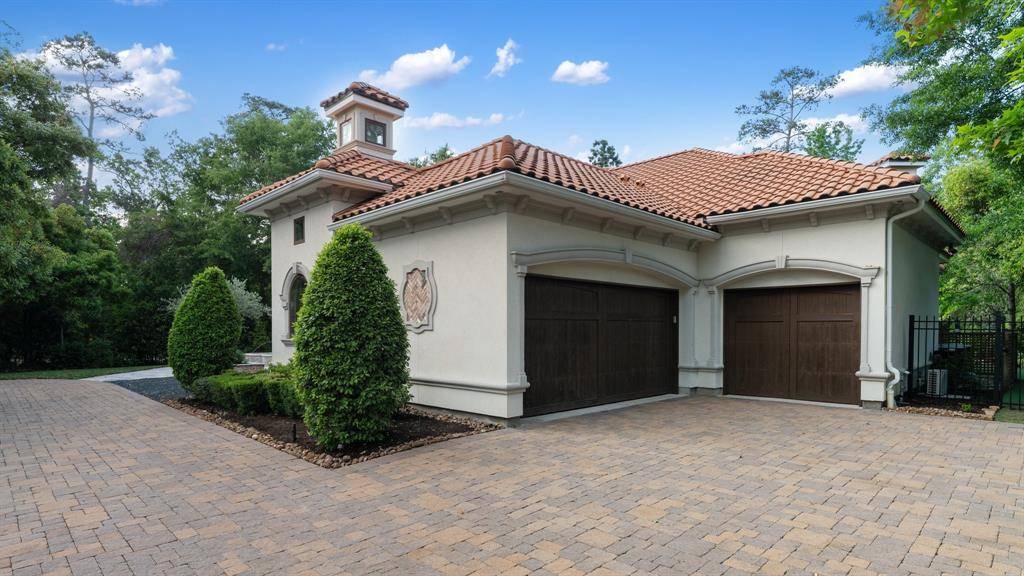 The Woodlands, TX 77389,3 Maroon Creek CT