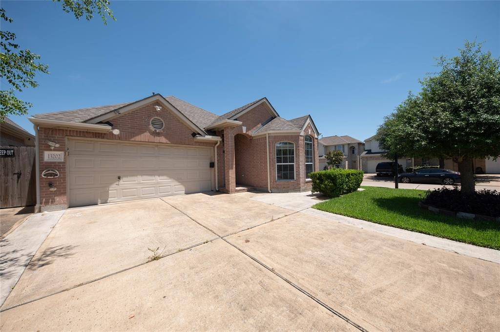 Houston, TX 77083,13202 Albelia Meadows DR