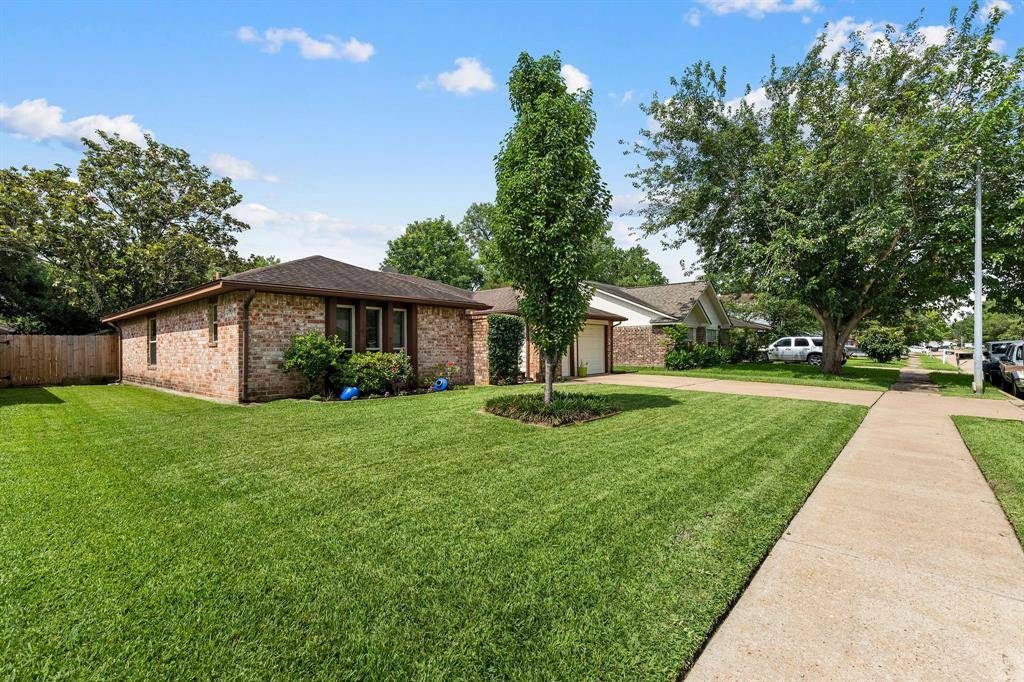 Houston, TX 77082,15807 Pfeiffer Drive