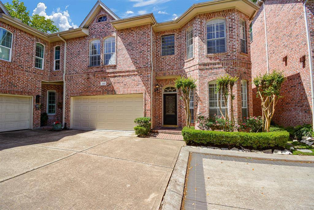 Houston, TX 77055,7527 Woodvine Place CT