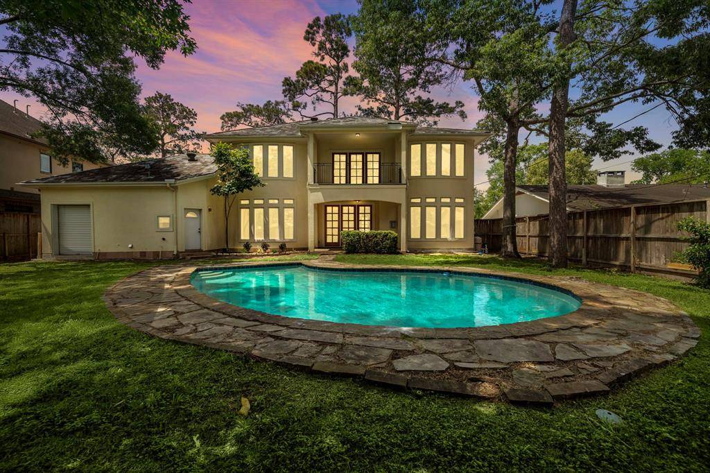 Houston, TX 77079,434 E Gaywood DR