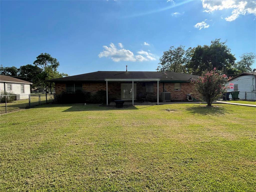 Sweeny, TX 77480,604 Pine