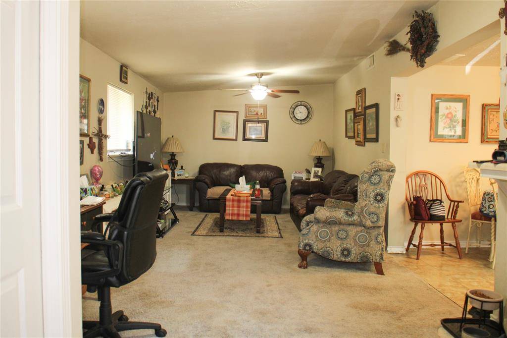Alvin, TX 77511,218 N Ormsby ST