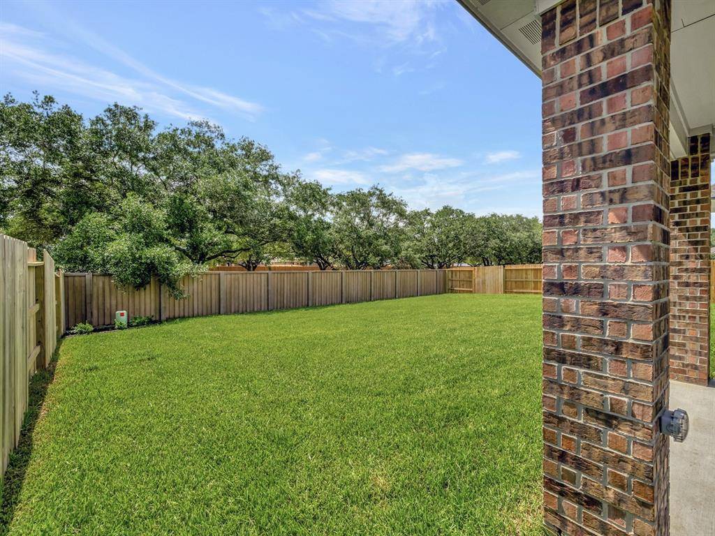 Pearland, TX 77584,5016 Great Oaks DR