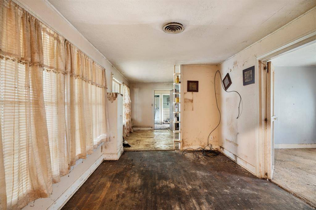 La Marque, TX 77568,1306 Laurel ST