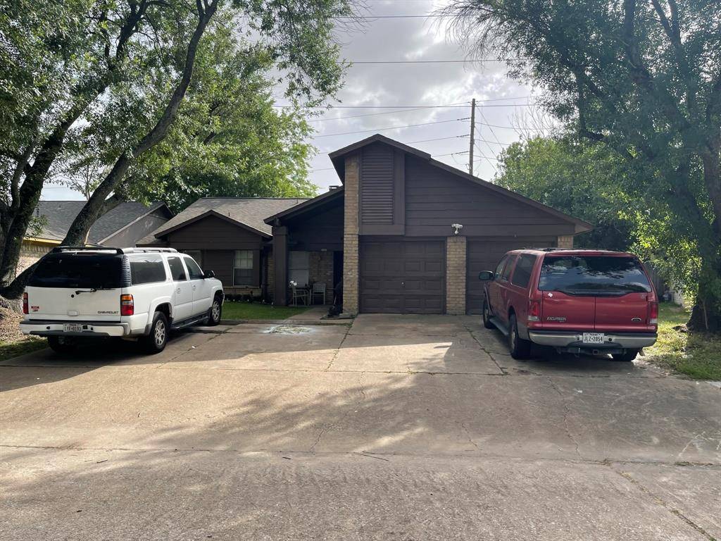 Houston, TX 77088,10151 & 10153 Inwood Hollow LN