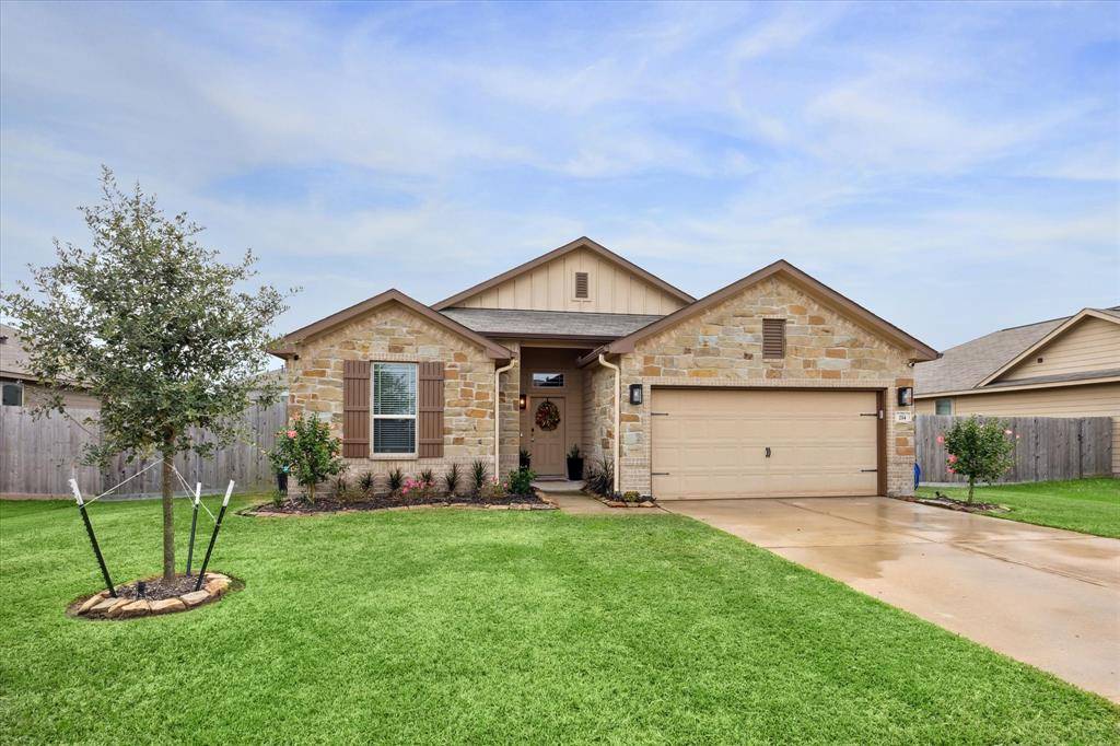 Sealy, TX 77474,214 White Wing Ln