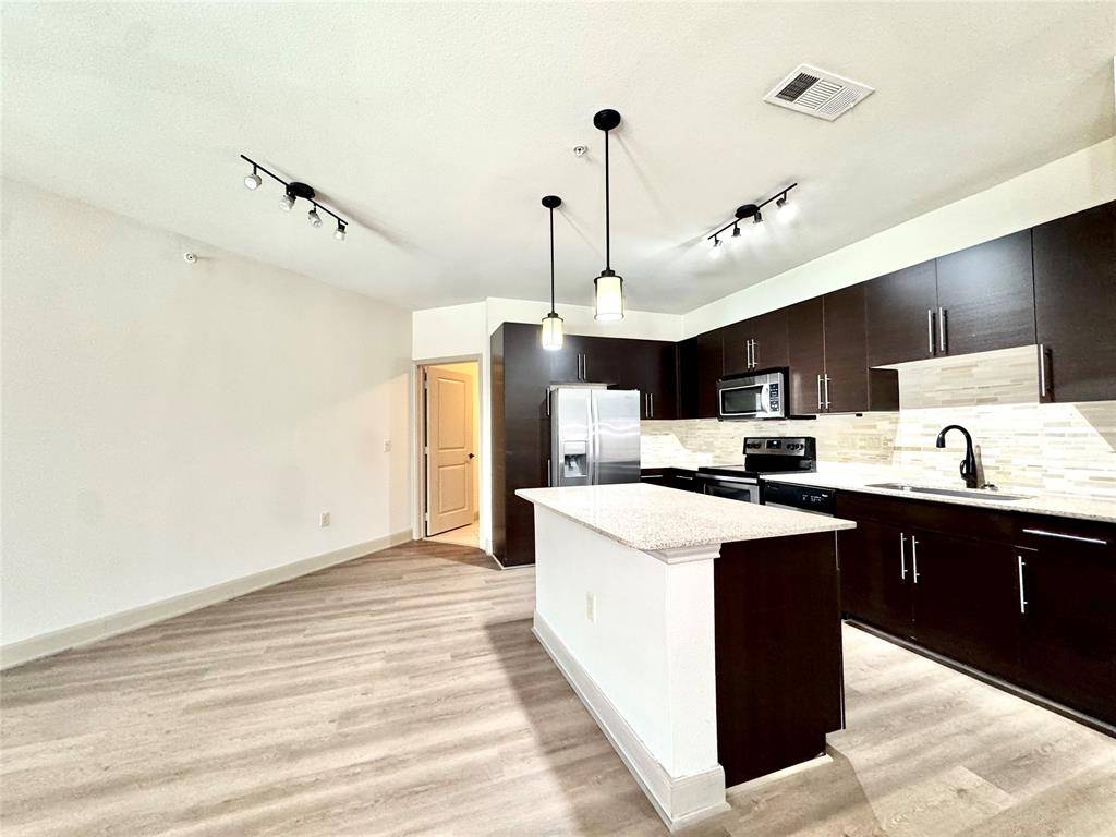 Houston, TX 77046,3788 Richmond AVE #1361
