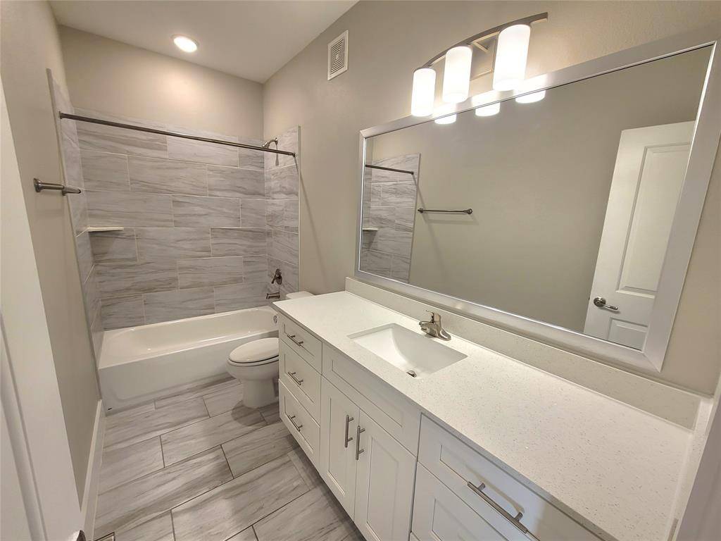 Houston, TX 77080,1720 Crestdale DR #1206