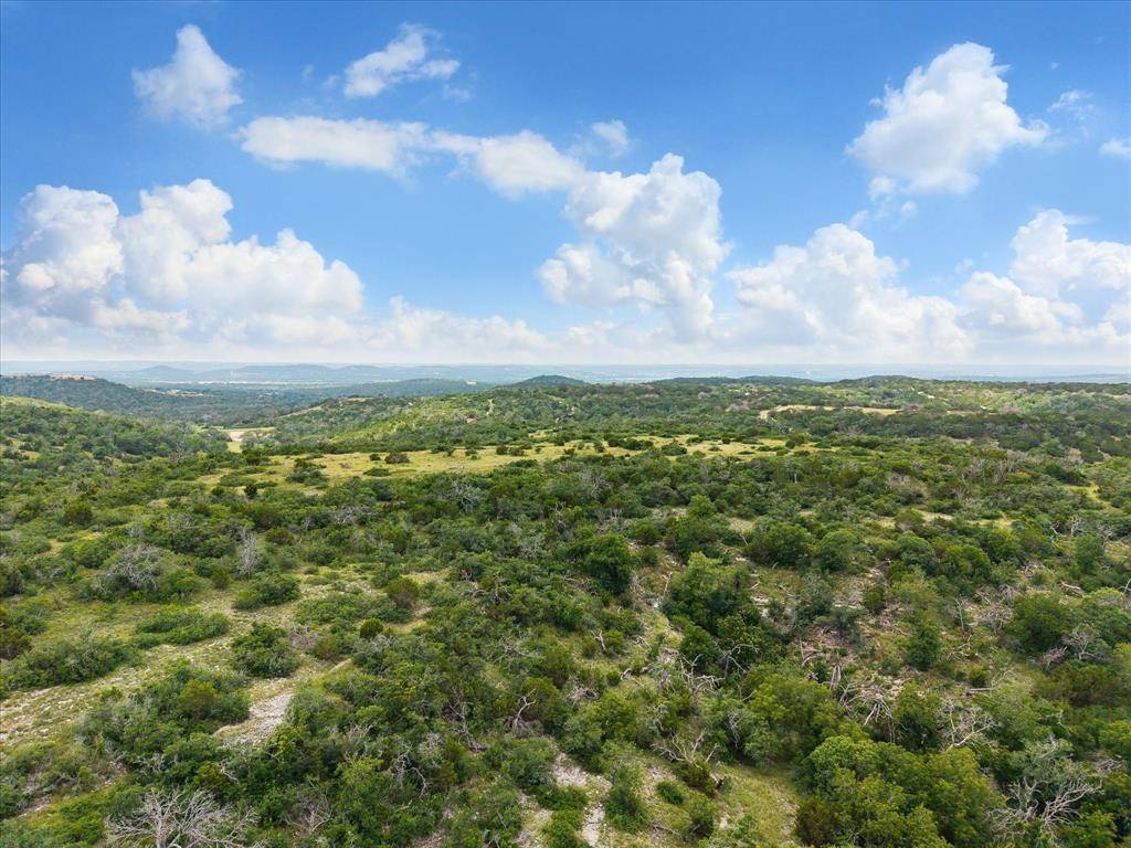 Comfort, TX 78013,201 W Wind RD