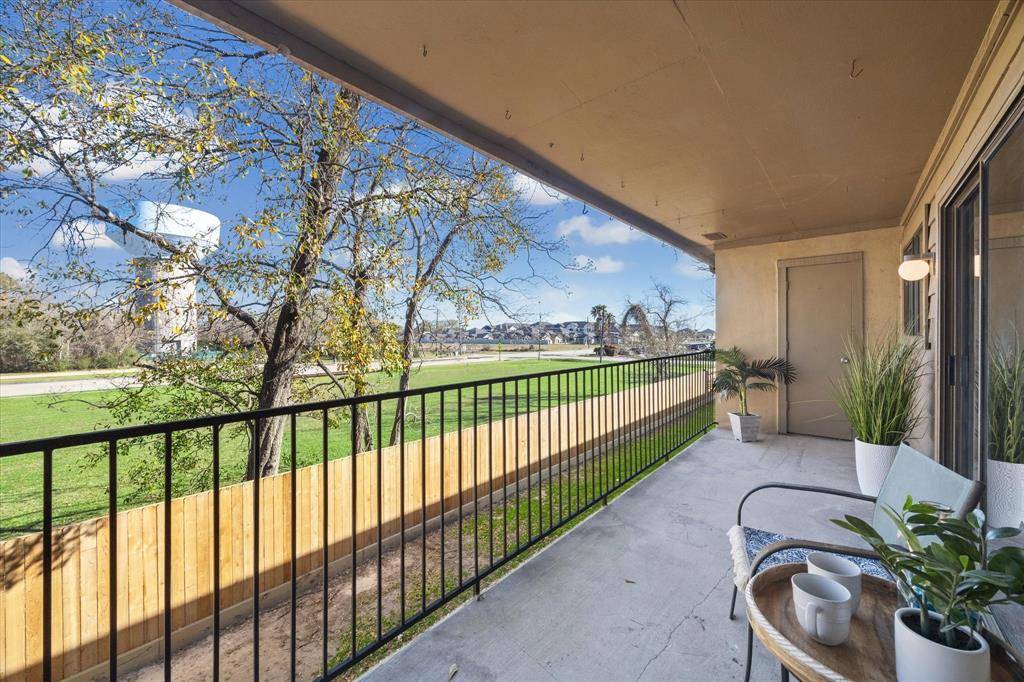 Seabrook, TX 77586,3300 Pebblebrook DR #6