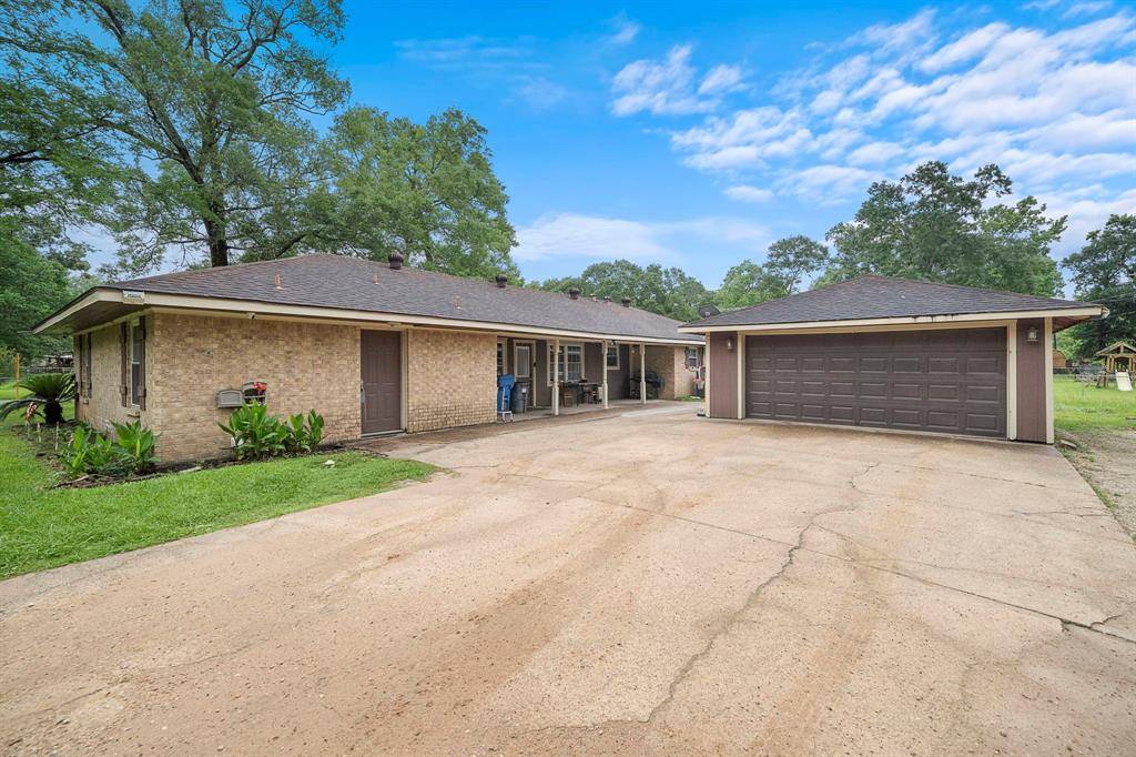 New Caney, TX 77357,23114 Laura