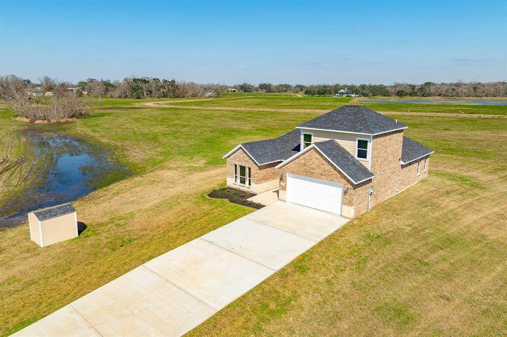 Angleton, TX 77515,207 Cripple Creek LN