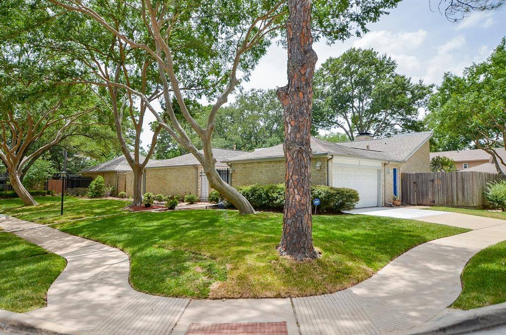 Houston, TX 77077,1702 Cherry Bend DR