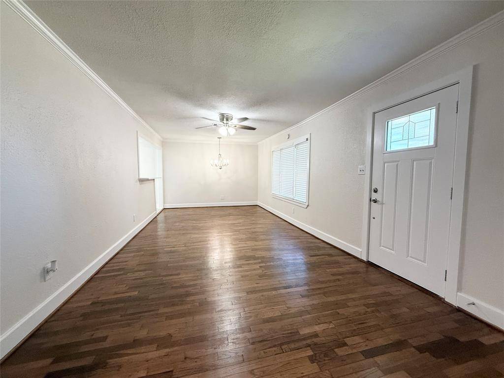 Lake Jackson, TX 77566,105 Birch ST