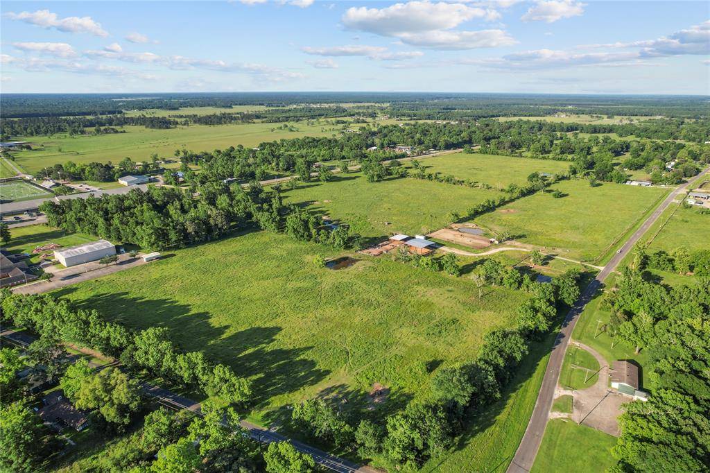 Hardin, TX 77575,391 County Road 2010