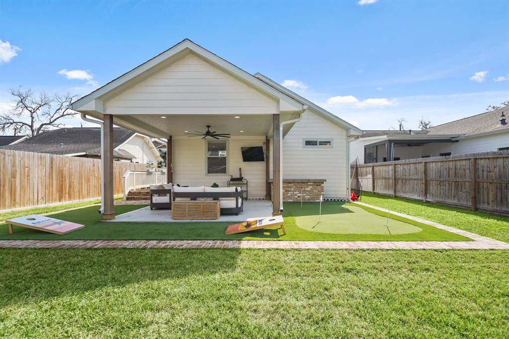 Houston, TX 77009,1117 E 23rd ST