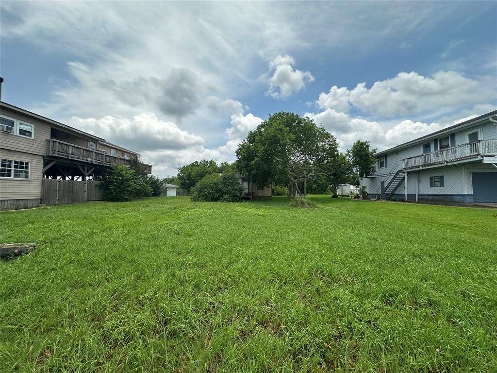 Angleton, TX 77515,515 Port RD