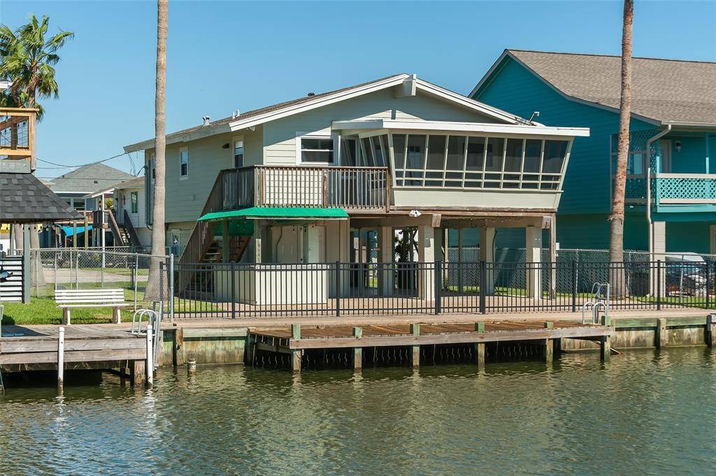 Bayou Vista, TX 77563,134 Tarpon ST