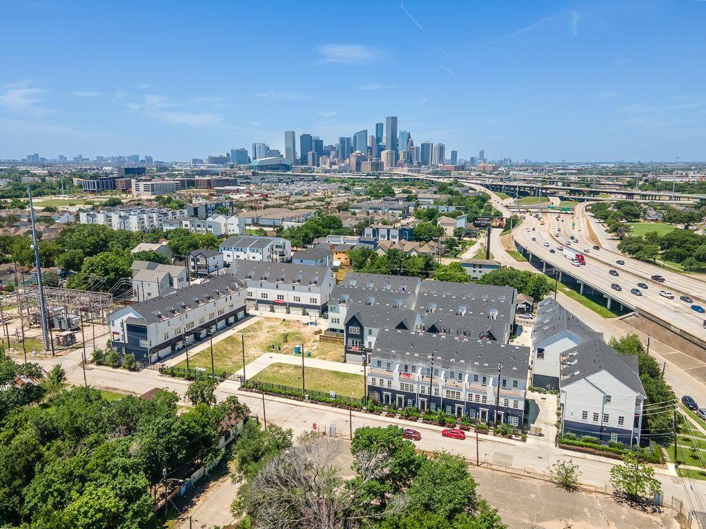 Houston, TX 77020,745 Bringhurst