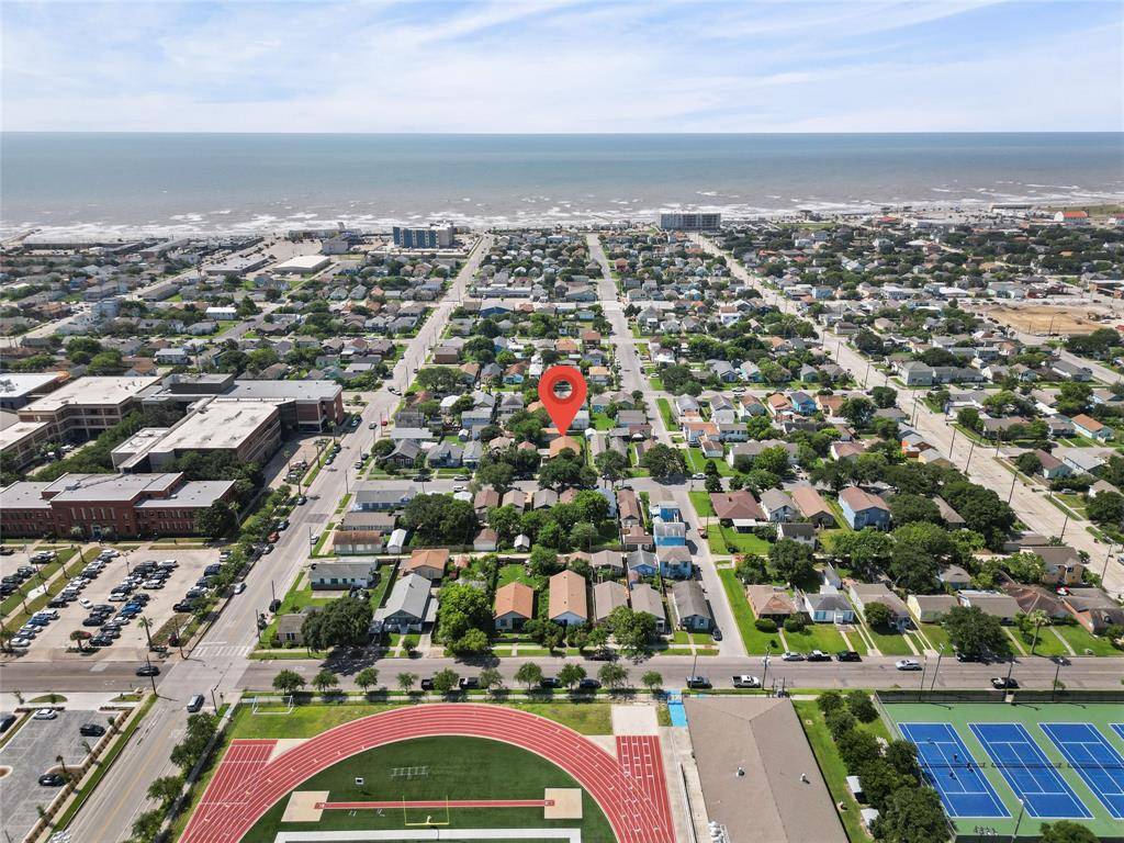 Galveston, TX 77550,4119 Avenue Q 1/2