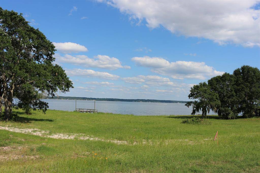 Onalaska, TX 77360,104 Autumn Shores DR