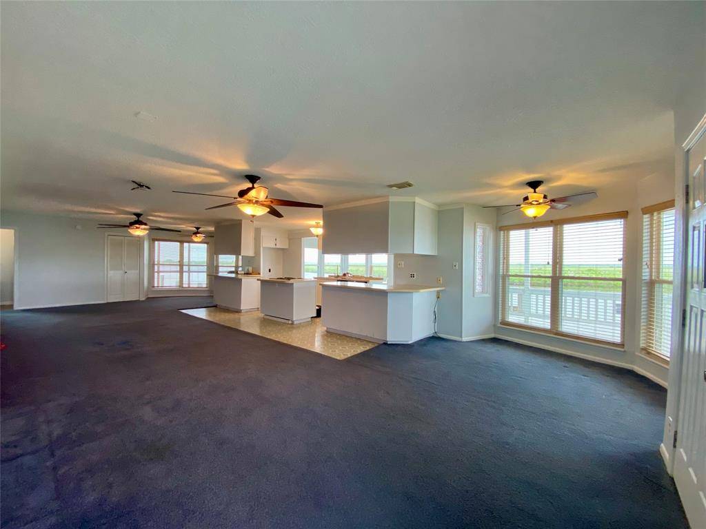 Freeport, TX 77541,102 Redfish DR