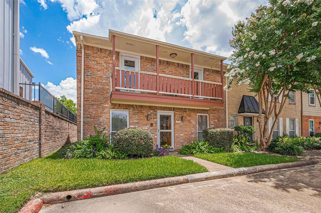 Houston, TX 77079,14666 Perthshire RD #F