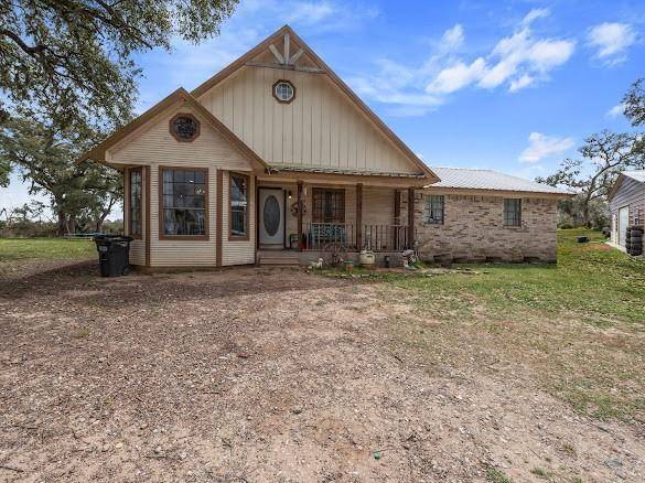 Sweeny, TX 77480,682 County Road 728B