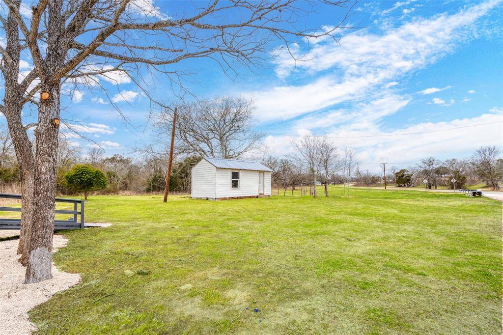 Luling, TX 78648,335 E Newton ST