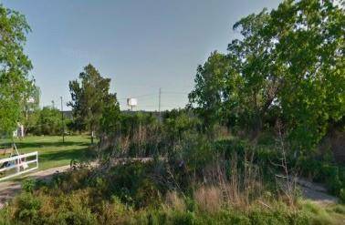 Rosharon, TX 77583,215 Macnicoll ST