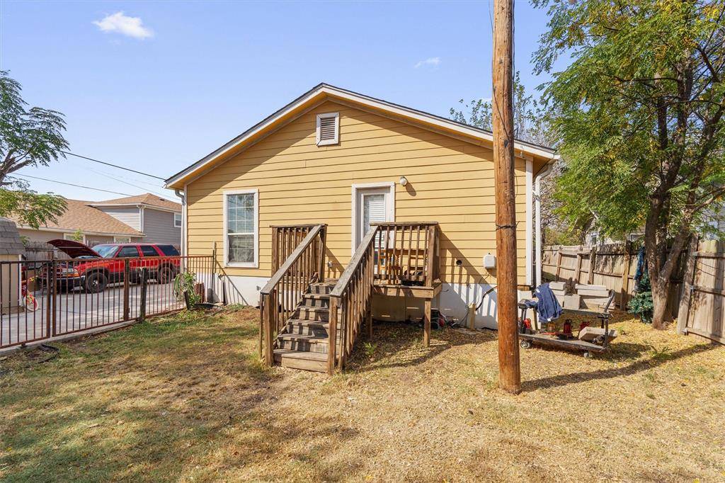 Taylor, TX 76574,414 E 3rd ST