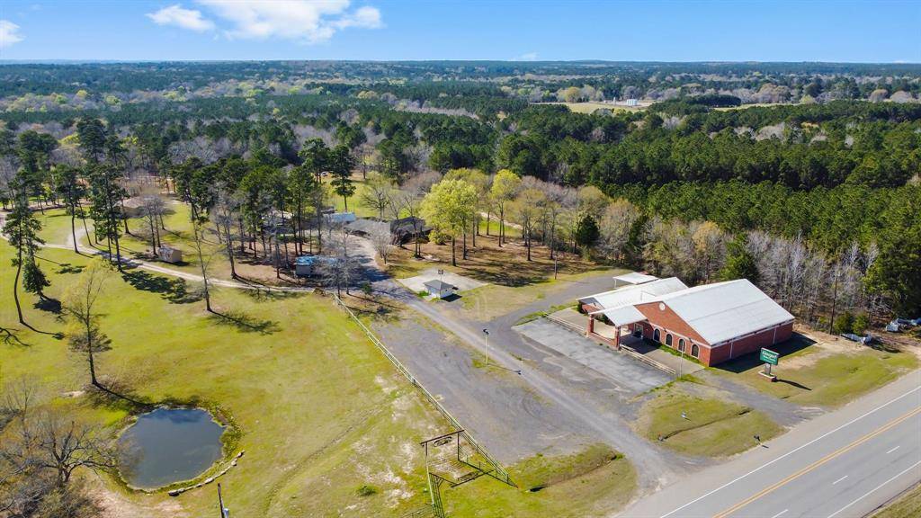 Woodville, TX 75979,1561 Hwy 69 West Side