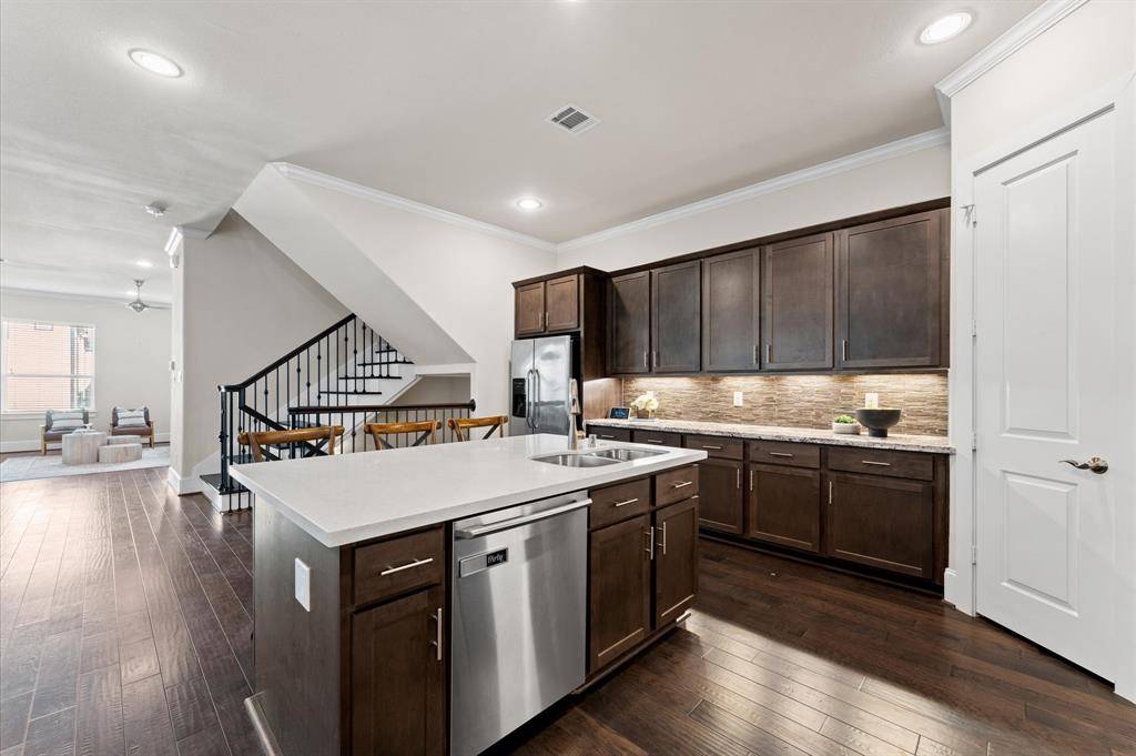 Houston, TX 77008,1022 W 26th ST