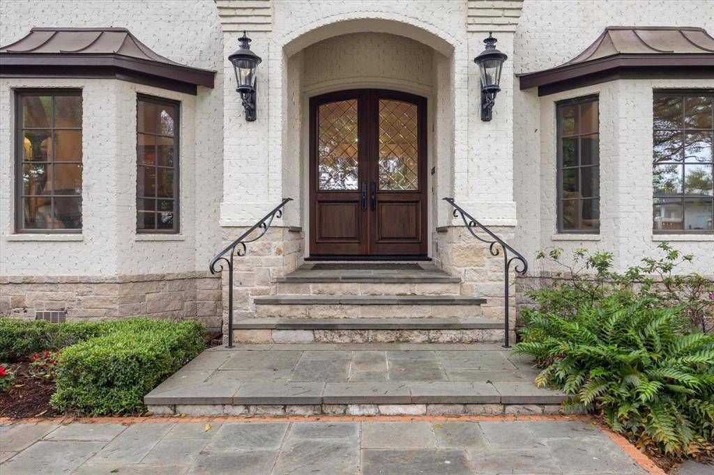 Bellaire, TX 77401,5418 Braeburn DR