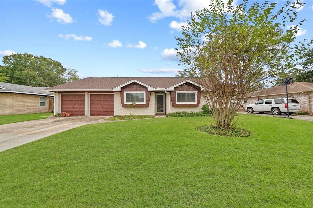 Friendswood, TX 77546,407 Oak Vista DR