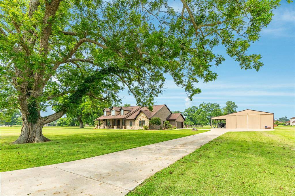 Angleton, TX 77515,814 Mill RD