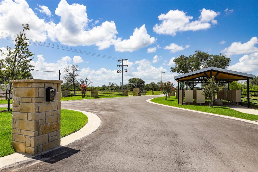 Columbus, TX 78934,5557 Teal LN