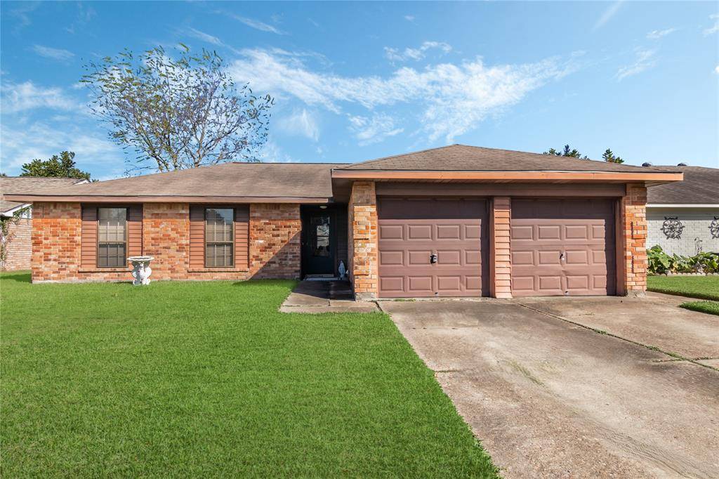 La Porte, TX 77571,9911 Barmont DR