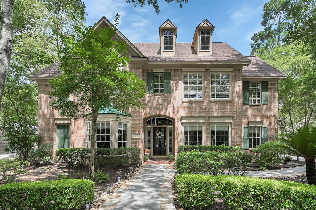 The Woodlands, TX 77381,35 S Floral Leaf CIR