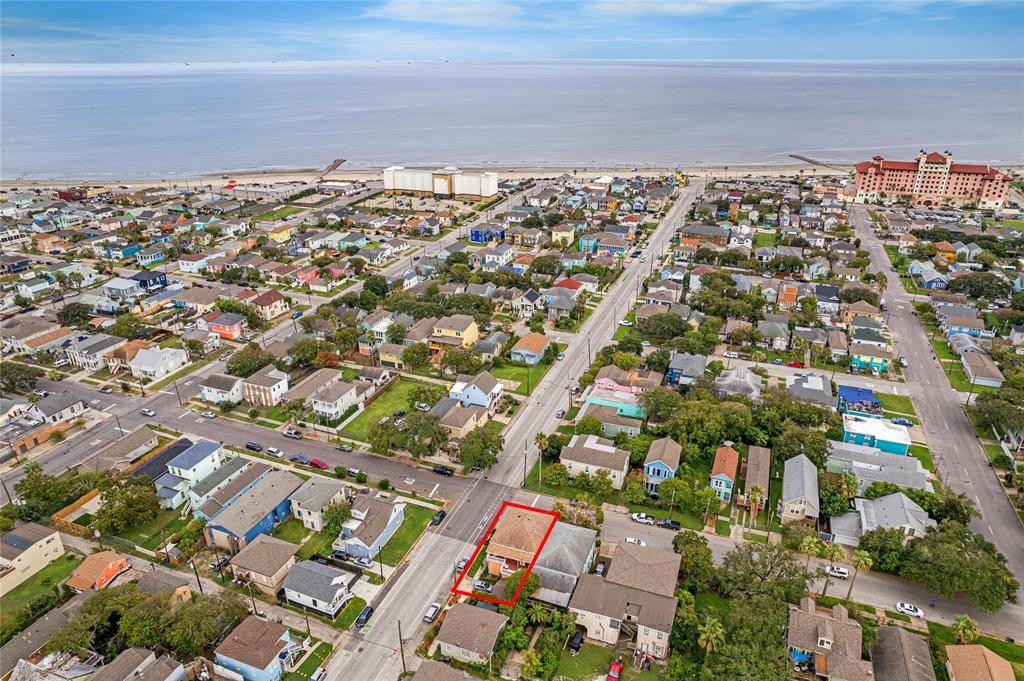 Galveston, TX 77550,1902 Ursuline ST