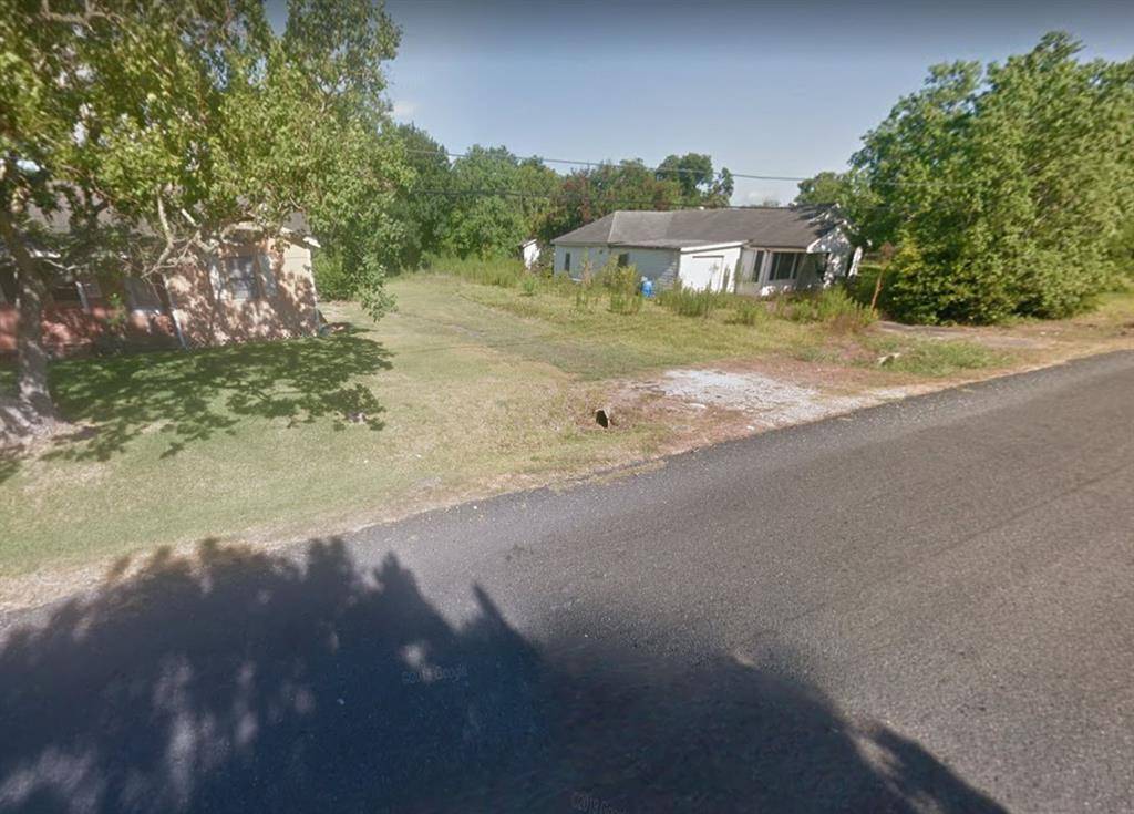 Texas City, TX 77591,000 Hemphill