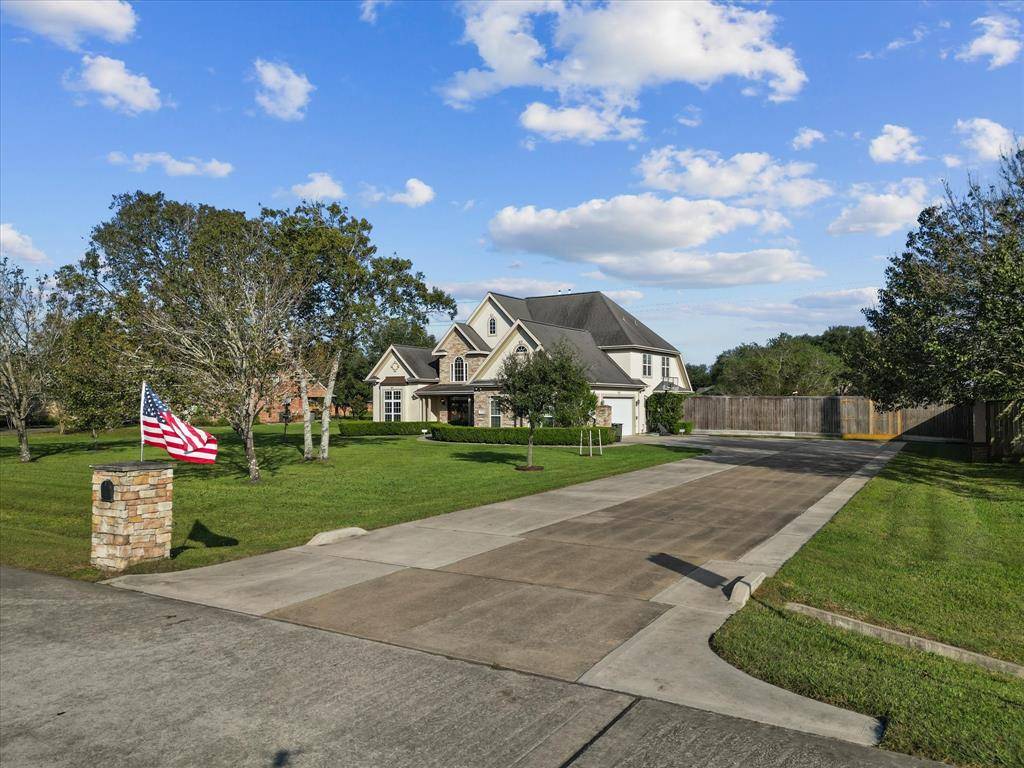 Friendswood, TX 77546,2884 Bridle Path LN