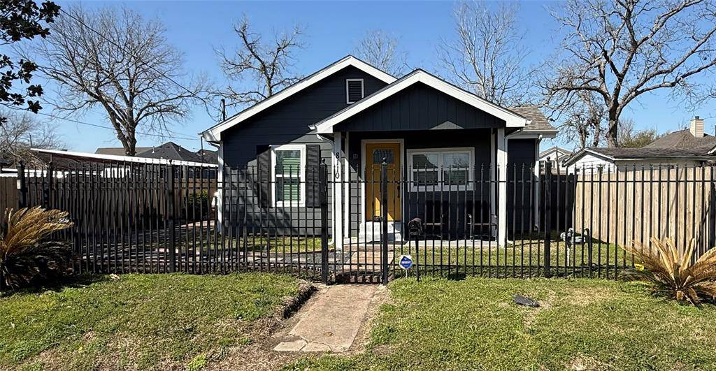 Houston, TX 77051,8110 Parnell ST