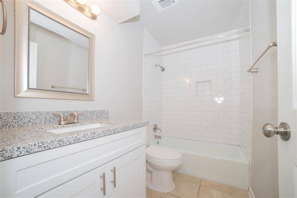 Liberty, TX 77575,2010 E Travis ST #116