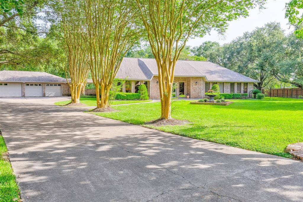 Friendswood, TX 77546,1211 Tall Pines DR