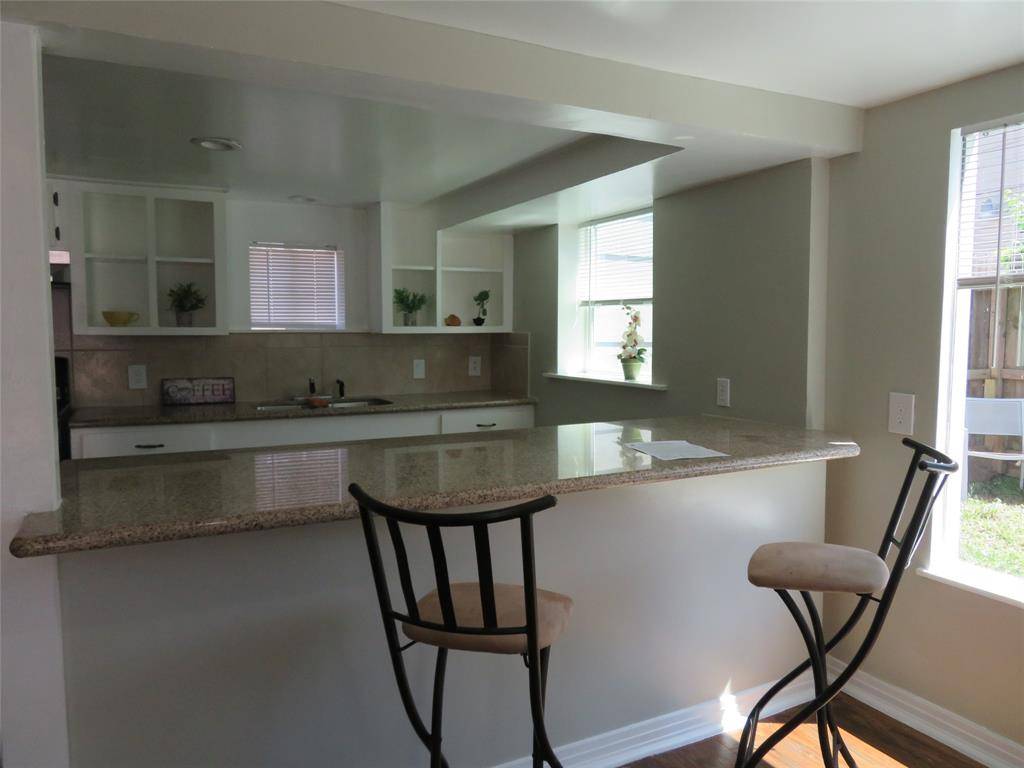 Houston, TX 77023,4910 RUSK ST