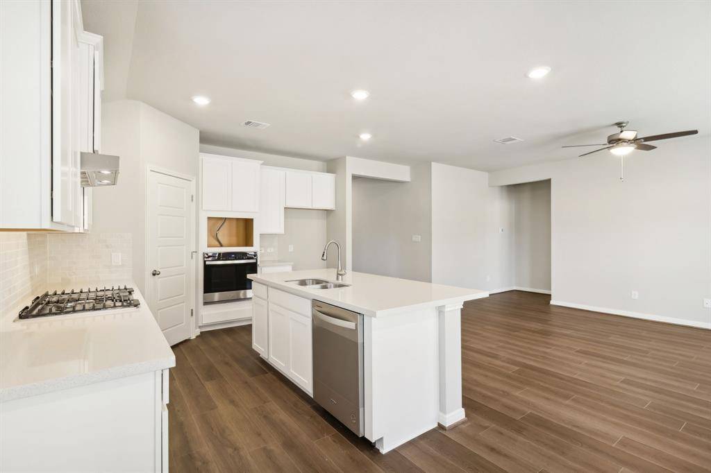 Conroe, TX 77304,1615 Shae Oak LN