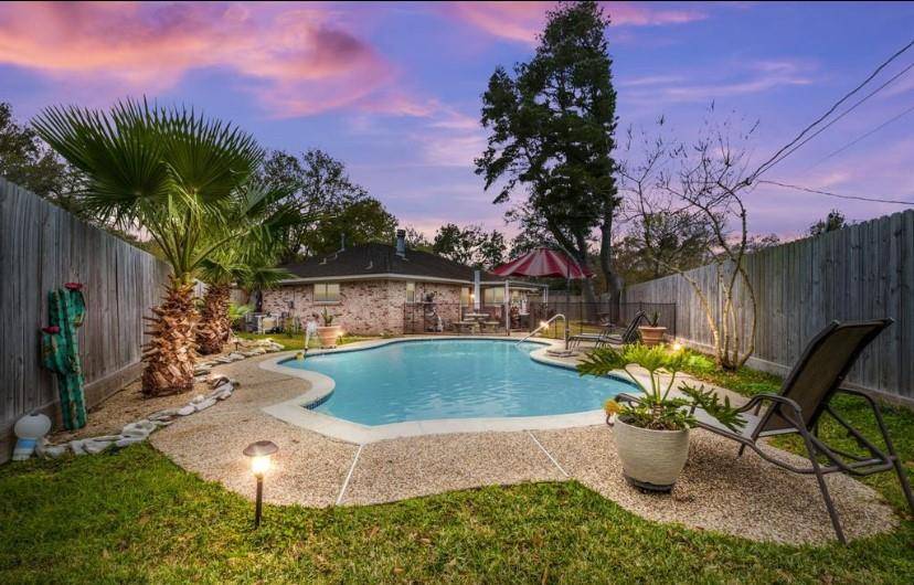 Houston, TX 77092,6022 Weeping Willow RD